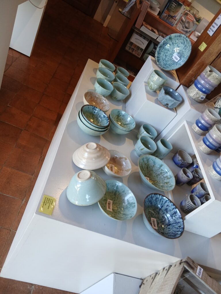 venez trouver des idées cadeaux originales et artisanales dans la boutique du musée
